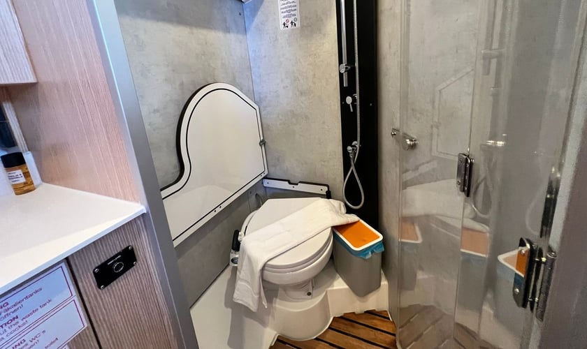 Cecina Sailboat 3 cabin 6 berths 6 guests 12.38 m Listing Number: #14838 4