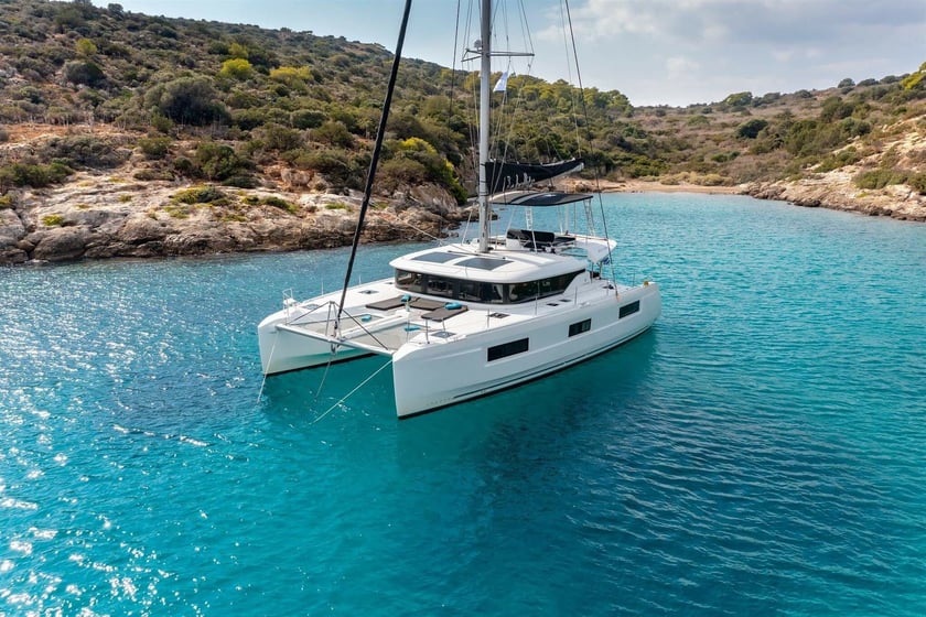 Trogir Catamaran Cabine 4  10  slaapplaatsen 10  gasten 13.99 m Lijstnummer: #14844 3