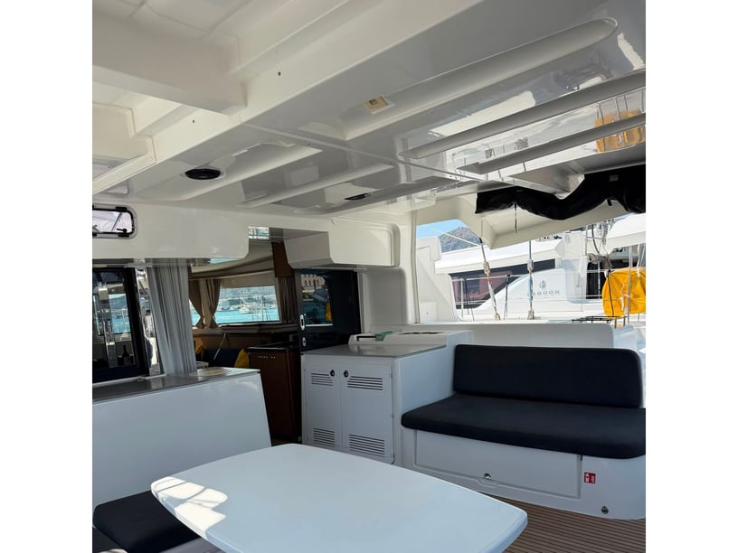 Trogir Katamaran 6 kabin Konaklama 12 kişi Seyir 12 kişi 13.99 m İlan No: #14901 4