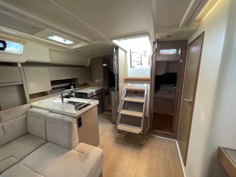 Kos Barca a vela cabina 4  cuccette 10  10  ospiti 14.04 m Numero dell'inserzione: #14940 5