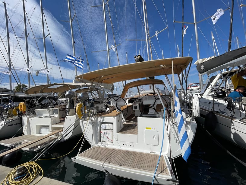 Kos Barca a vela cabina 4  cuccette 10  10  ospiti 14.04 m Numero dell'inserzione: #14940