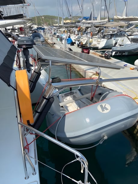 Lavrion Catamaran Cabine 6  Couchettes 10  Invités 10  13.96 m Numéro de l'annonce: #14989 4