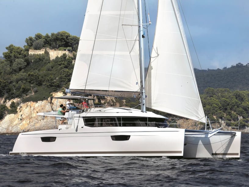 Trogir Catamaran Cabine 6  15  slaapplaatsen 12  gasten 14.98 m Lijstnummer: #14995 5