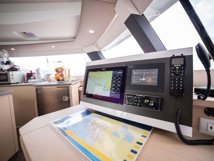 Trogir Catamaran Cabine 6  15  slaapplaatsen 12  gasten 14.98 m Lijstnummer: #14995 3