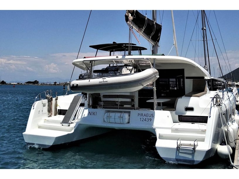 Lavrion Catamaran 6 cabin 10 berths 12 guests 12.8 m Listing Number: #15031