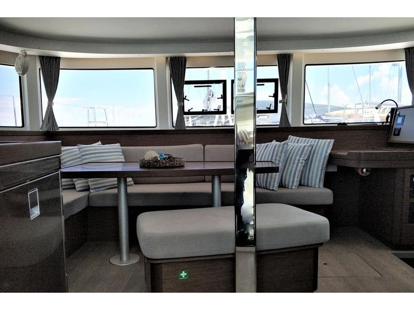 Lavrion Catamaran 6 cabin 10 berths 12 guests 12.8 m Listing Number: #15031 2