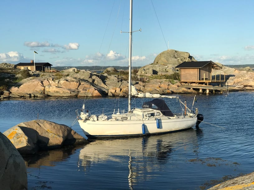 Göteborg Sailboat 1 cabin 4 berths 6 guests 7.11 m Listing Number: #15035