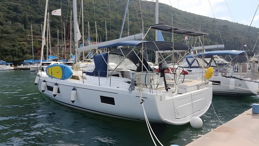 Dubrovnik Zeilboot Cabine 5  12  slaapplaatsen 12  gasten 15.94 m Lijstnummer: #15056 3