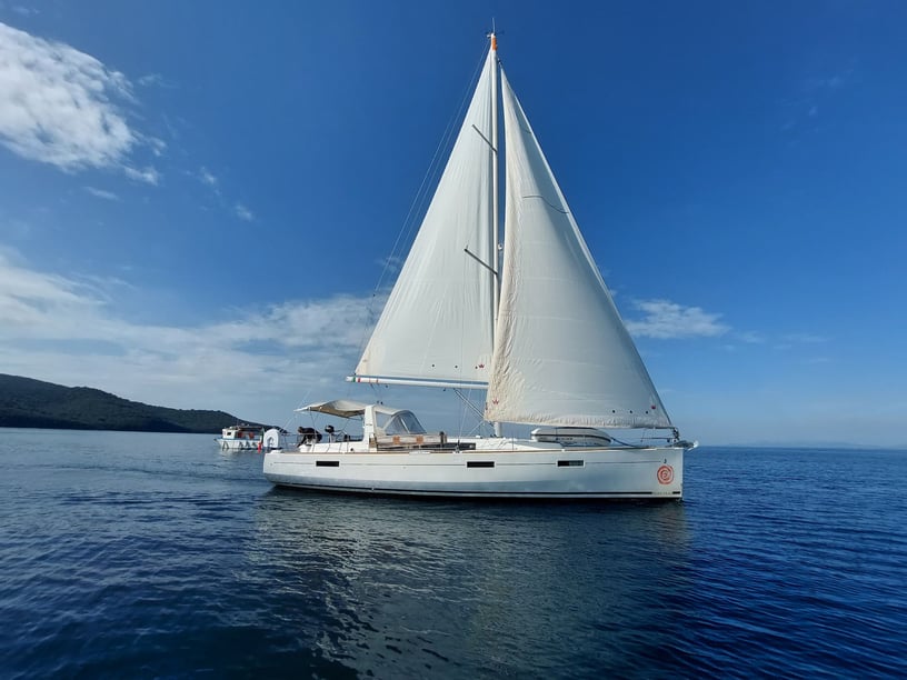 Puntone Sailboat 4 cabin 8 berths 8 guests 13.85 m Listing Number: #15126 4