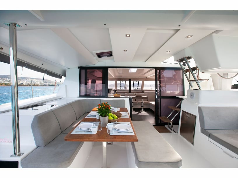 Paros Catamaran 6 cabin 10 berths 9 guests 12.58 m Listing Number: #15160 2