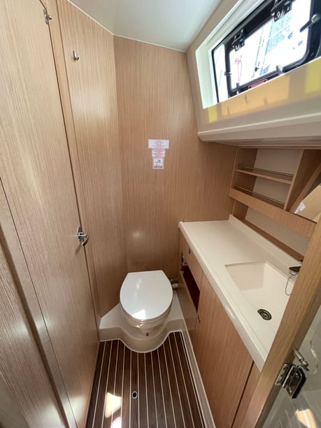 Preveza Sailboat 2 cabin 6 berths 6 guests 12.8 m Listing Number: #15190 4