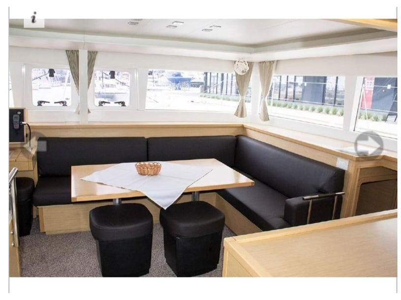 Dubrovnik Catamaran 6 cabin 12 berths 12 guests 13.96 m Listing Number: #15202 2