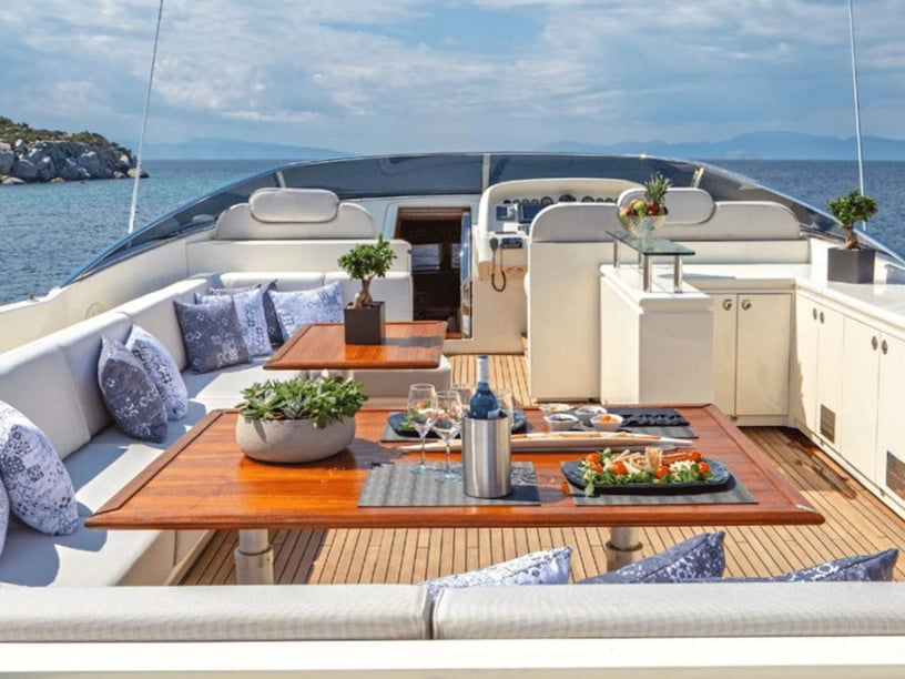 Athènes Yacht à moteur Cabine 5  Couchettes 10  Invités 10  30.3 m Numéro de l'annonce: #15209 4