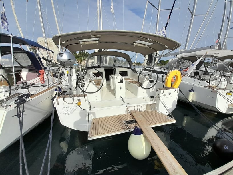 Gouvia Barca a vela cabina 3  cuccette 8  8  ospiti 12.35 m Numero dell'inserzione: #15217 5