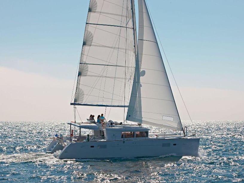 Vlichada Catamaran Cabine 4  8  slaapplaatsen 8  gasten 13.96 m Lijstnummer: #15248