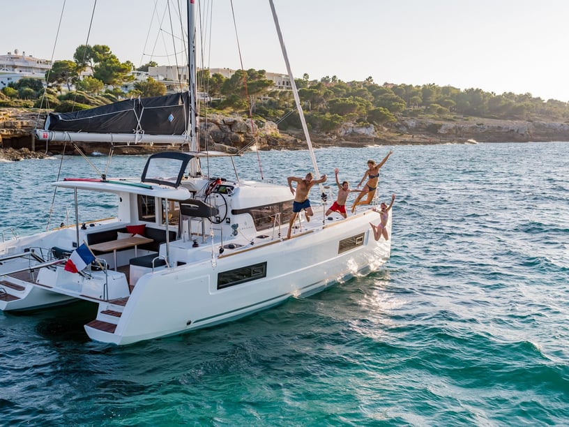 Mahe, Victoria Katamaran 6 kabin Konaklama 10 kişi Seyir 10 kişi 11.73 m İlan No: #15281 3