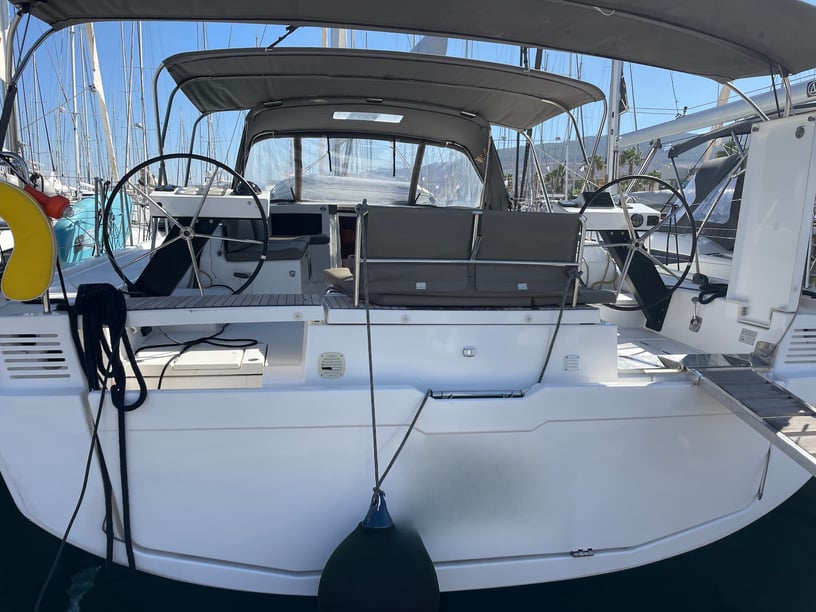 Kos Barca a vela cabina 5  cuccette 10  10  ospiti 16.35 m Numero dell'inserzione: #15297 3