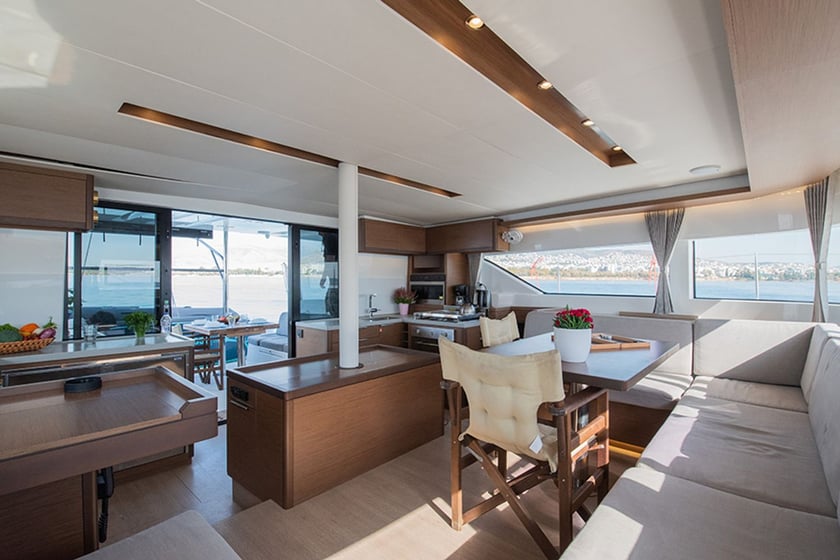 Kos Catamarano cabina 7  cuccette 12  12  ospiti 15.3 m Numero dell'inserzione: #15329 3