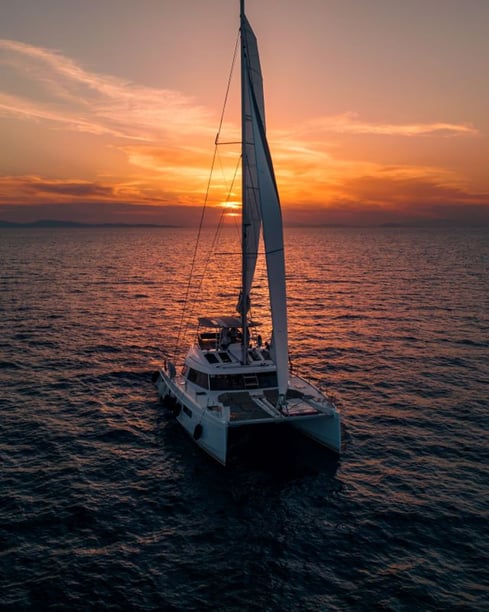 Hellinikon - Athen Catamaran 4 cabin 10 berths 10 guests 13.71 m Listing Number: #15398 3