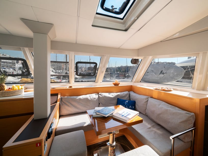 Hellinikon - Athen Catamaran 4 cabin 10 berths 10 guests 13.71 m Listing Number: #15398 2