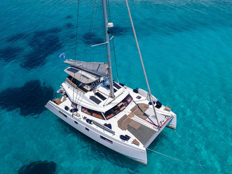 Hellinikon - Athen Catamaran 4 cabin 10 berths 10 guests 13.71 m Listing Number: #15398