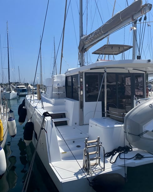 Gouvia Catamaran 6 cabin 10 berths 10 guests 12.12 m Listing Number: #15450