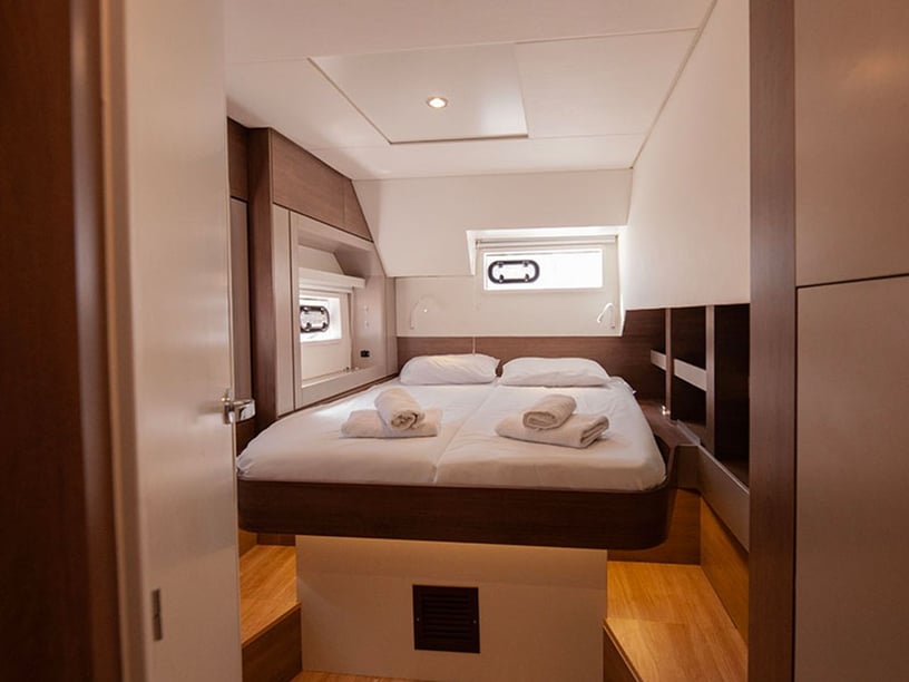 Tourlos Catamaran 6 cabin 11 berths 12 guests 14.28 m Listing Number: #15453 5