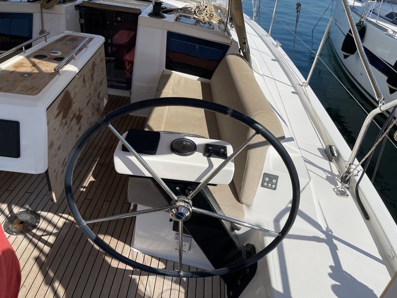 Preveza Sailboat 3 cabin 8 berths 8 guests 11.94 m Listing Number: #15500 5