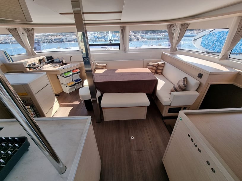 Portisco Catamaran 4 cabin 12 berths 12 guests 13.99 m Listing Number: #15507 4