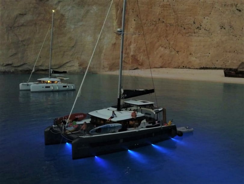 Preveza Catamaran 6 cabin 12 berths 12 guests 12.94 m Listing Number: #15550