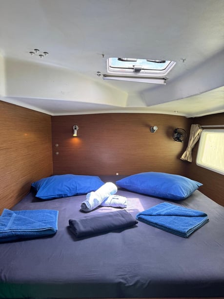 Misschien, Victoria Catamaran Cabine 6  10  slaapplaatsen 10  gasten 11.55 m Lijstnummer: #15566 5