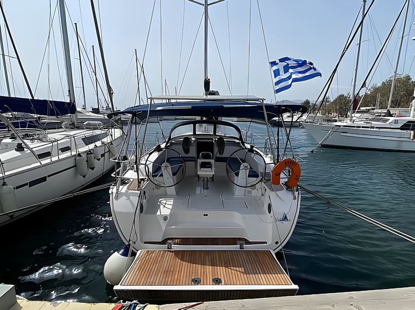 Athens Sailboat 4 cabin 9 berths 9 guests 14.27 m Listing Number: #15609