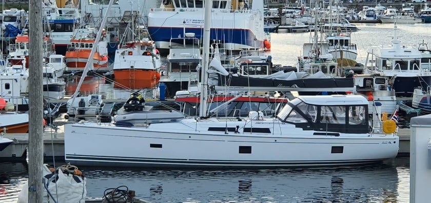 Kvaløysletta - Tromsø Sailboat 4 cabin 8 berths 8 guests 14.04 m Listing Number: #15616 5