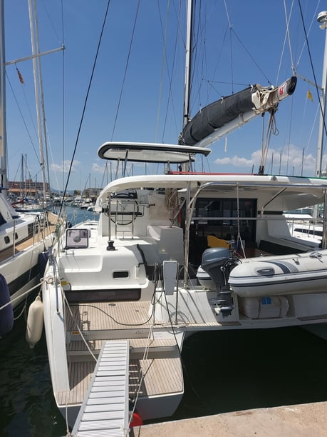 Can Pastilla Catamaran 6 cabin 12 berths 12 guests 12.8 m Listing Number: #15655