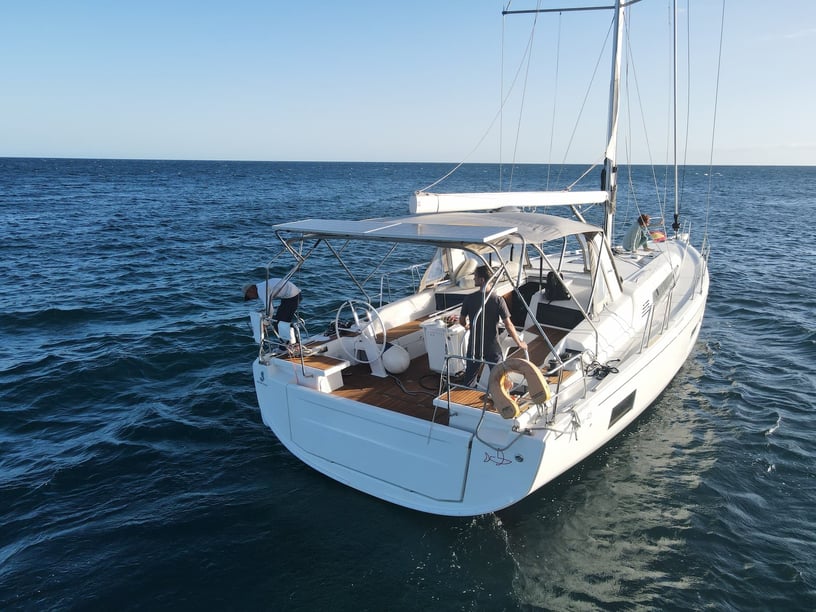 Ibiza Zeilboot Cabine 5  12  slaapplaatsen 12  gasten 14.6 m Lijstnummer: #15672