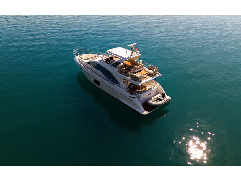 Kaštel Gomilica Motoryacht 3 Kabine 6 Liegeplätze 6 Gäste 16.9 m Nummer des Inserats: #15698