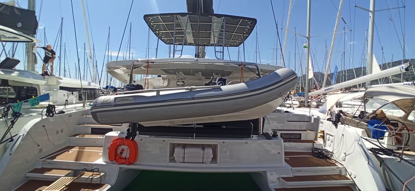 Kaštel Gomilica Katamaran 5 kabin Konaklama 10 kişi Seyir 10 kişi 13.99 m İlan No: #15701 5