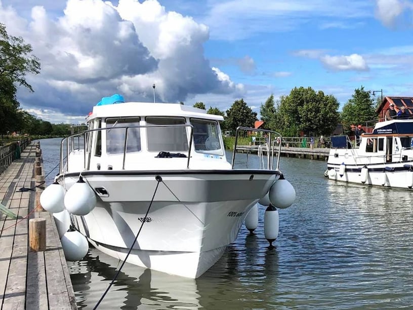 Motala Motorboot Cabine 4  10  slaapplaatsen 10  gasten 12 m Lijstnummer: #15747 5