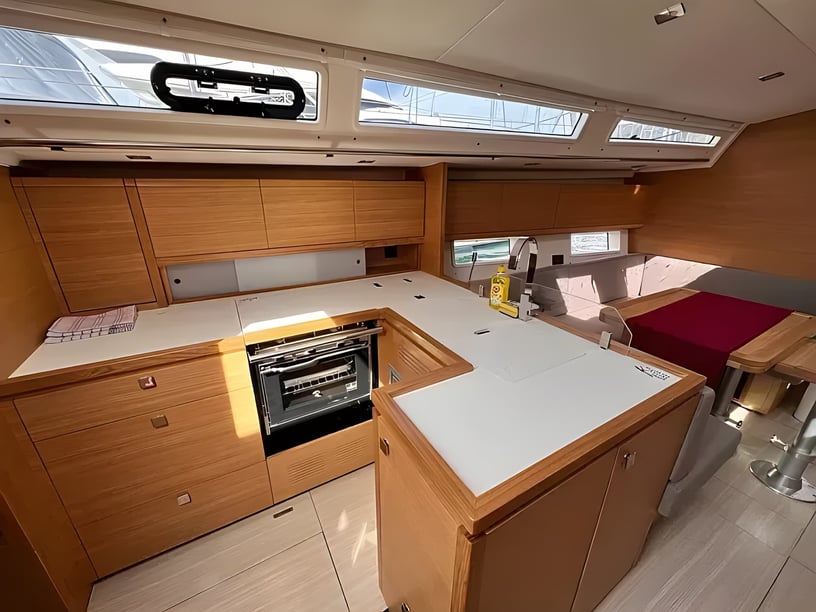 Kaštel Gomilica Segelboot 4 Kabine 10 Liegeplätze 10 Gäste 14.14 m Nummer des Inserats: #15760 5