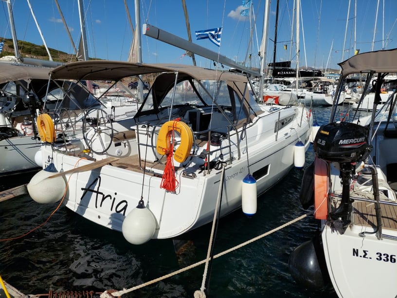 Skiathos Sailboat 4 cabin 10 berths 10 guests 12.01 m Listing Number: #15771