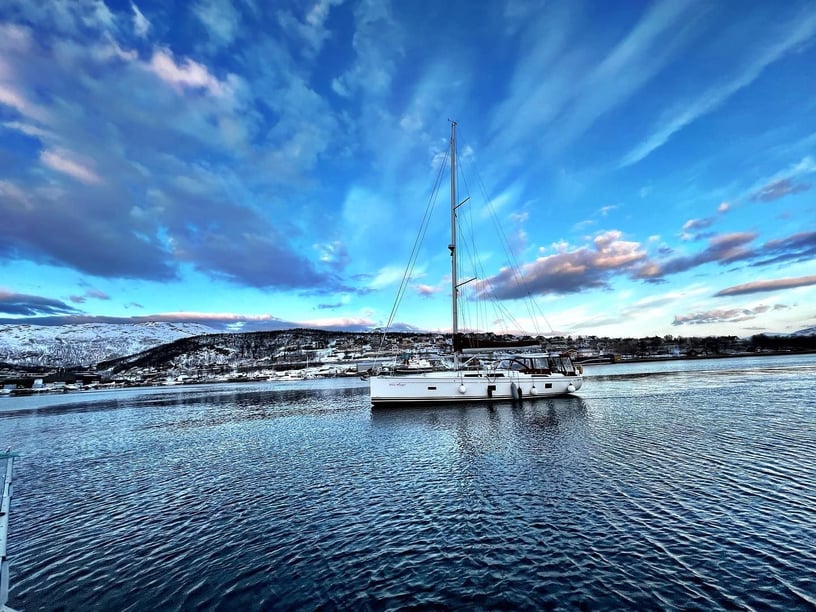 Kvaløysletta - Tromsø Zeilboot Cabine 4  8  slaapplaatsen 8  gasten 14.04 m Lijstnummer: #15772 4