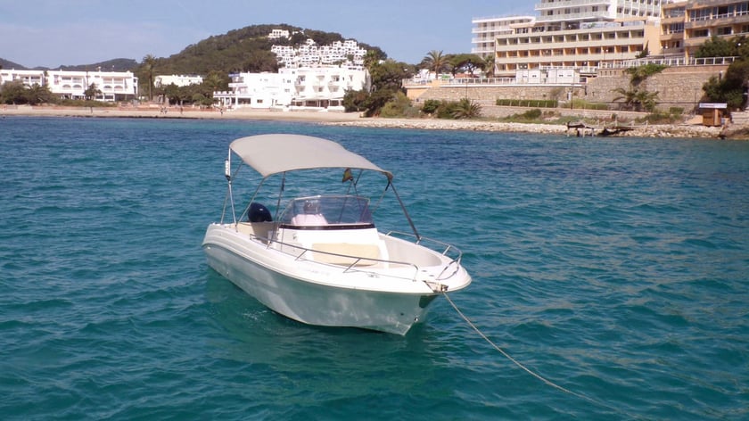 Ibiza Motorboot  1  slaapplaatsen 9  gasten 7 m Lijstnummer: #15774 3