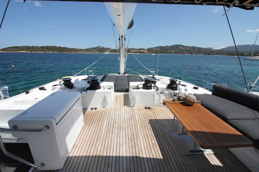 Portisco Catamaran 5 cabin 10 berths 10 guests 18.9 m Listing Number: #15789 5