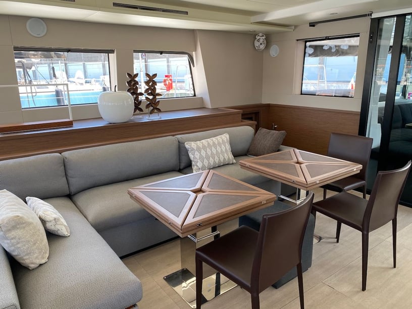 Portisco Catamaran 5 cabin 10 berths 10 guests 18.9 m Listing Number: #15789 2