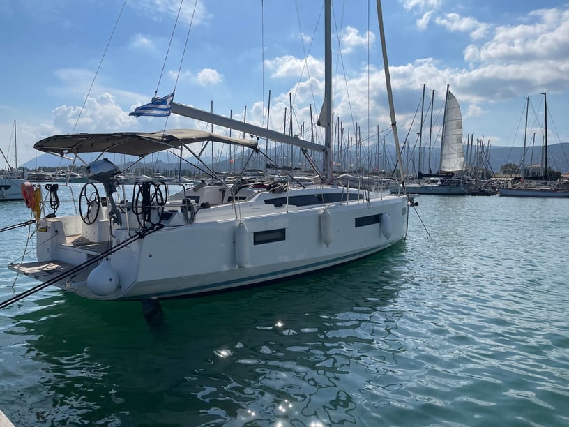 Lefkada Voilier Cabine 3  Couchettes 8  Invités 8  12.35 m Numéro de l'annonce: #15790 4