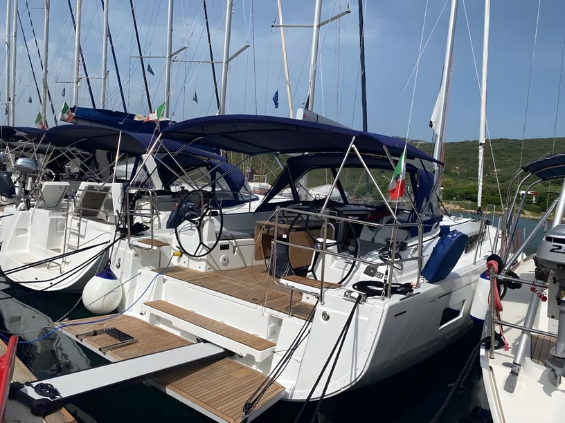 Portisco Sailboat 4 cabin 10 berths 10 guests 12.43 m Listing Number: #15800 3