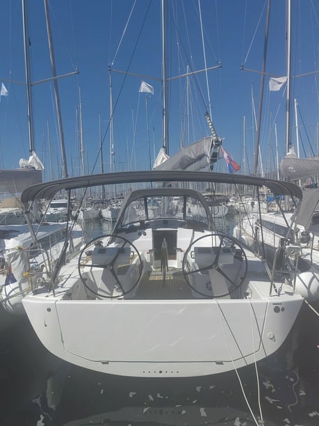 Kaštel Gomilica Barca a vela cabina 4  cuccette 10  10  ospiti 14.14 m Numero dell'inserzione: #15801 3