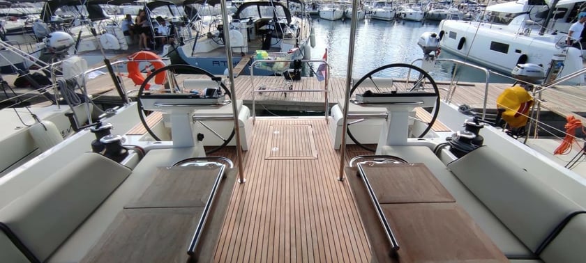 Kaštel Gomilica Yelkenli 4 kabin Konaklama 9 kişi Seyir 9 kişi 17.12 m İlan No: #15816 5