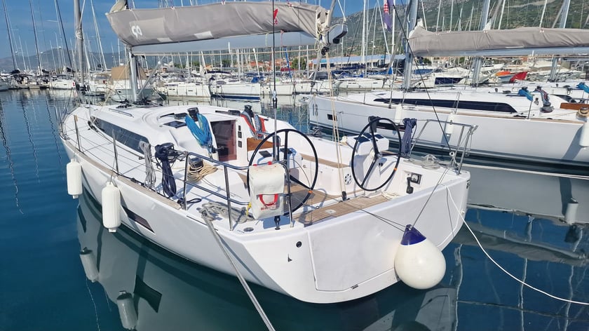 Kaštel Gomilica Segelboot 4 Kabine 10 Liegeplätze 10 Gäste 14.14 m Nummer des Inserats: #15833 4