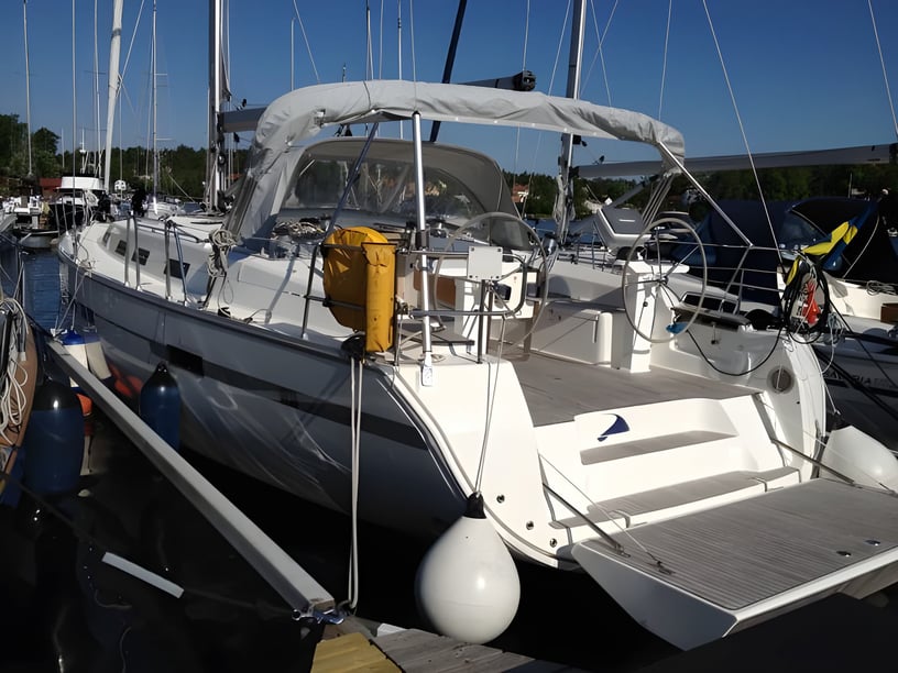 Stockholm - Saltsjöbaden Sailboat 4 cabin 9 berths 9 guests 14.27 m Listing Number: #15847